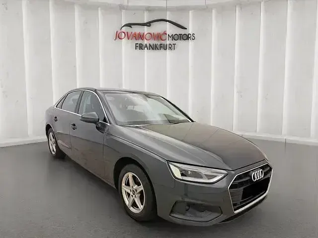 Gebraucht Audi A4 Basis 163 PS (119 kW) 2022 Grau Limousine