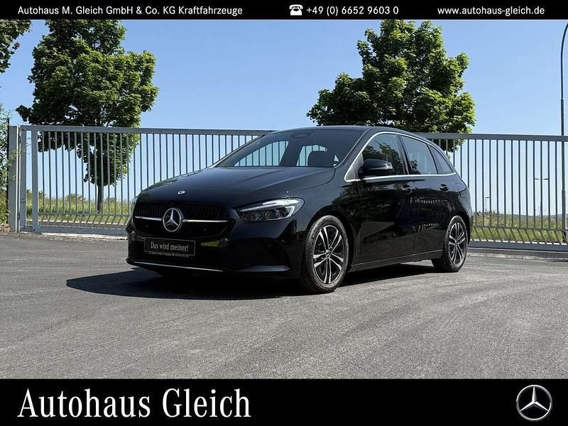 Nachtschwarz unilack Gebraucht 2024 Mercedes B200 Progressive Van / Kleinbus | 34.950 € (Fairer Preis) - Bild 1/2