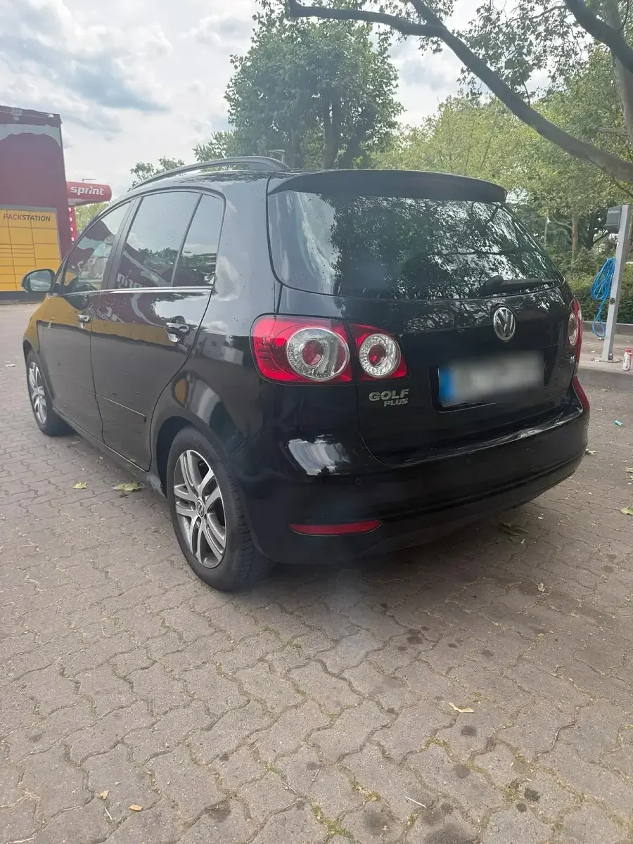 Gebraucht VW Golf Plus Cross 102 PS (75 kW) 2009 Schwarz Van / Kleinbus