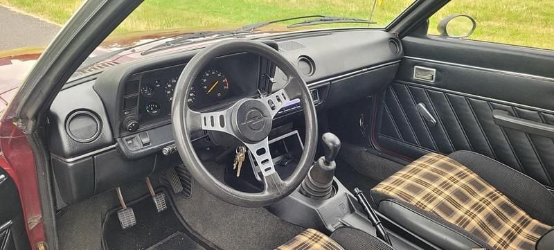 Gebraucht Opel Manta 110 PS (80 kW) 1977 Rot Coupé