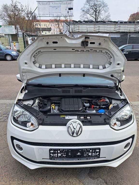 Gebraucht VW up! 60 PS (44 kW) 2016 Weiß Kleinwagen
