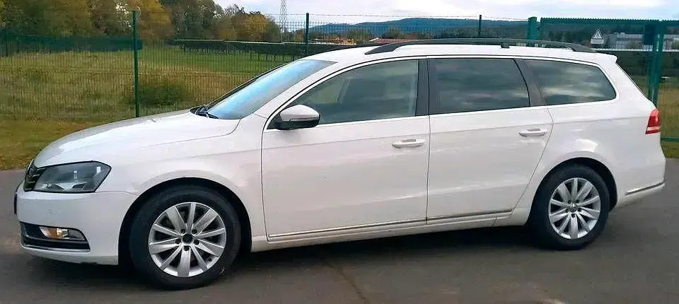 Usata VW Passat 170 CV (125 kW) 2012 Bianco Station wagon