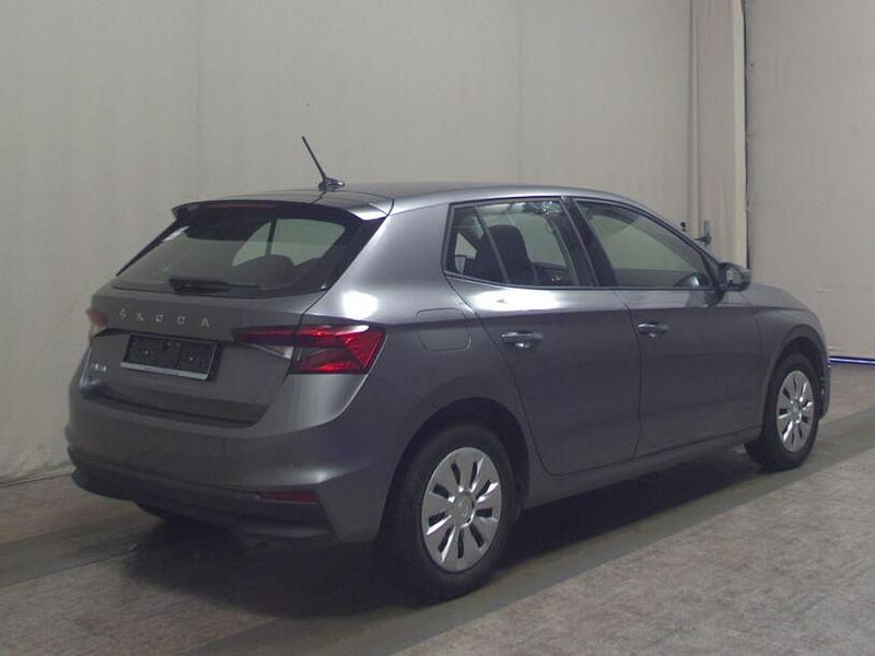 Gebraucht Skoda Fabia Active 65 PS (47 kW) 2023 Grau Kleinwagen