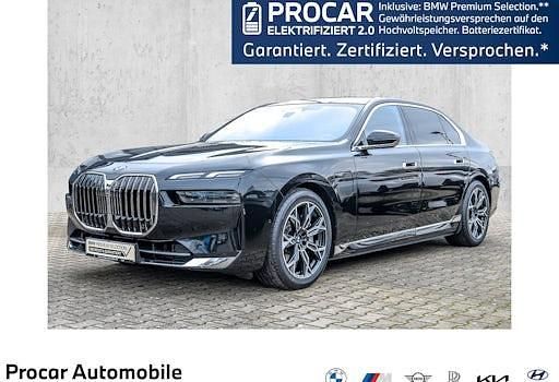 Gebraucht BMW 750e Comfort Edition 489 PS (359 kW) 2023 Schwarz Limousine