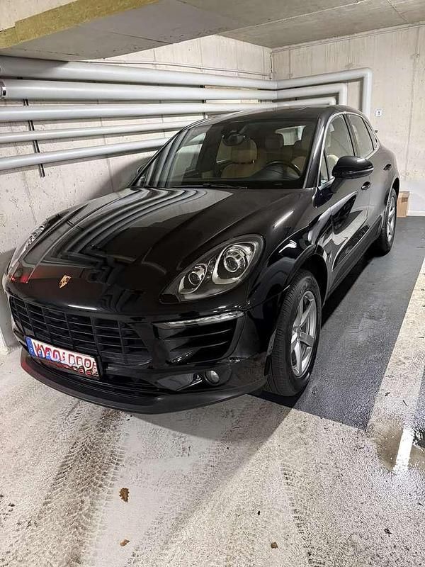 Gebraucht Porsche Macan 252 PS (185 kW) 2017 Schwarz SUV