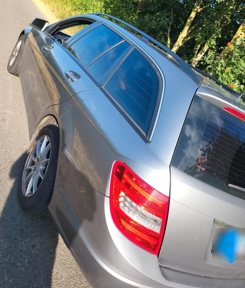 Gebraucht Mercedes C200 136 PS (100 kW) 2012 Grau Kombi