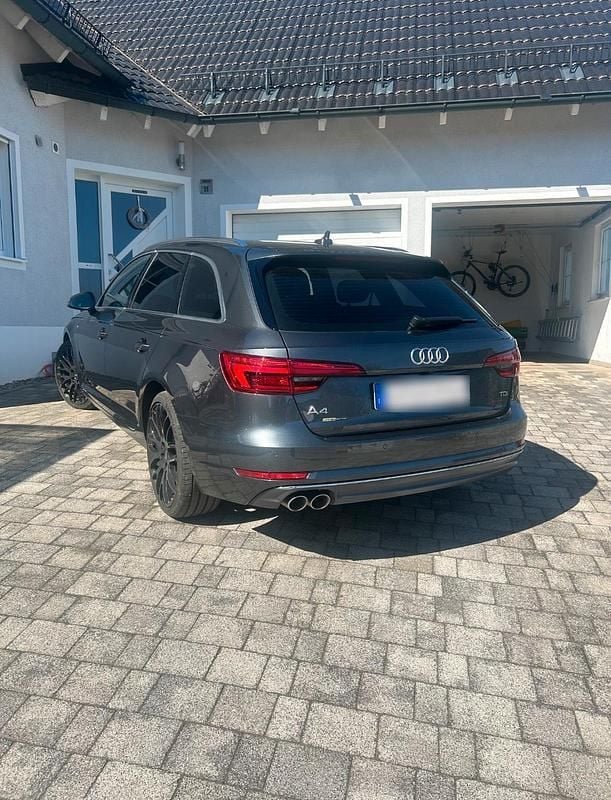 Second-hand Audi A4 S-Line 190 CP (139 kW) 2016 Argintiu Break