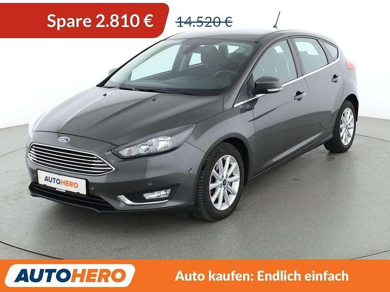 Grau Gebraucht 2018 Ford Focus Titanium Limousine | 11.710 € (Superpreis) - Bild 1/3