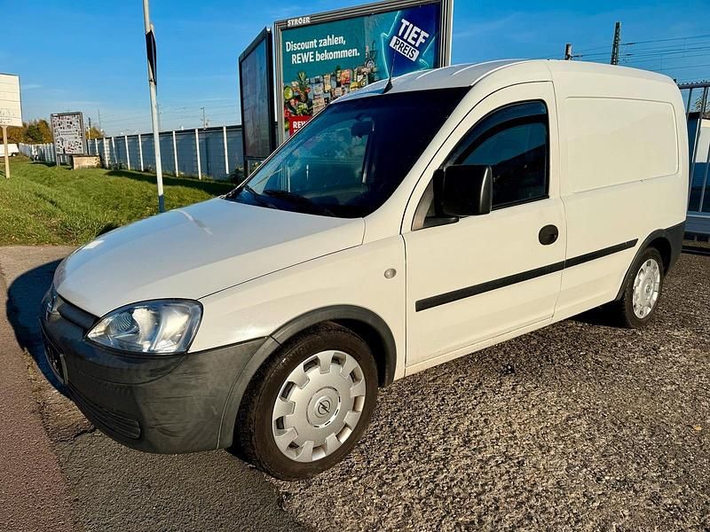 Weiß Gebraucht 2006 Opel Combo Van | 2.799 € (Fairer Preis) - Bild 1/4