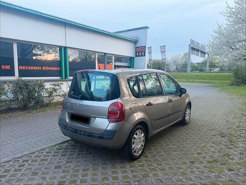 Second-hand Renault Modus 101 CP (74 kW) 2008 Auriu Monovolum