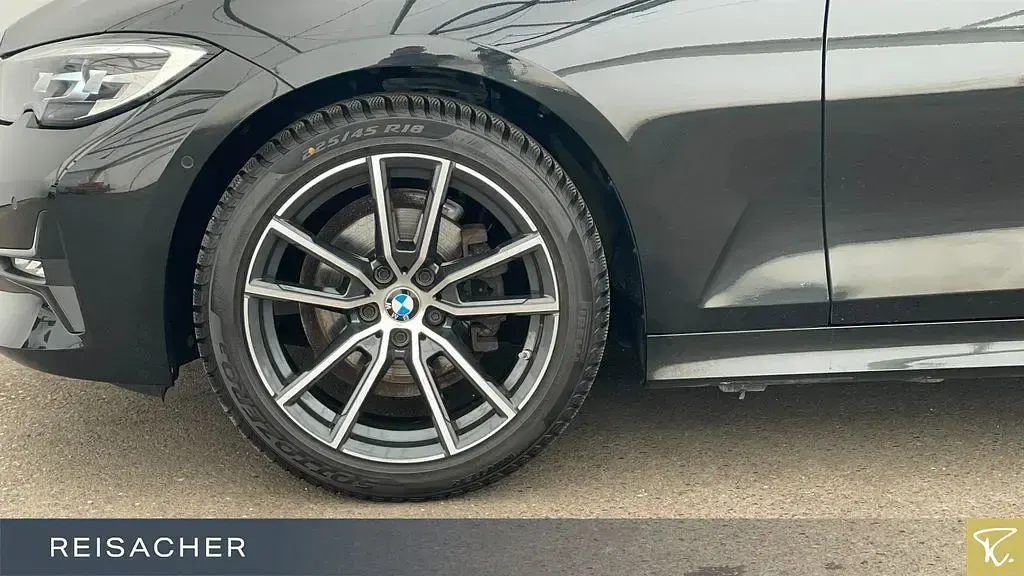 Gebraucht BMW 318 Sport Line 150 PS (110 kW) 2020 Schwarz Limousine