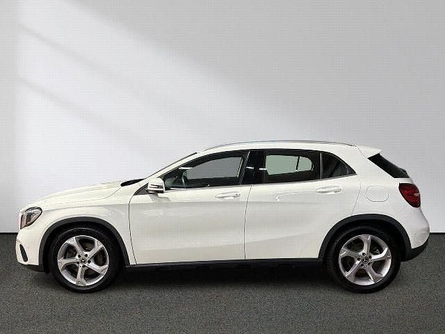 Gebraucht Mercedes GLA250 Progressive 211 PS (155 kW) 2019 Weiß SUV