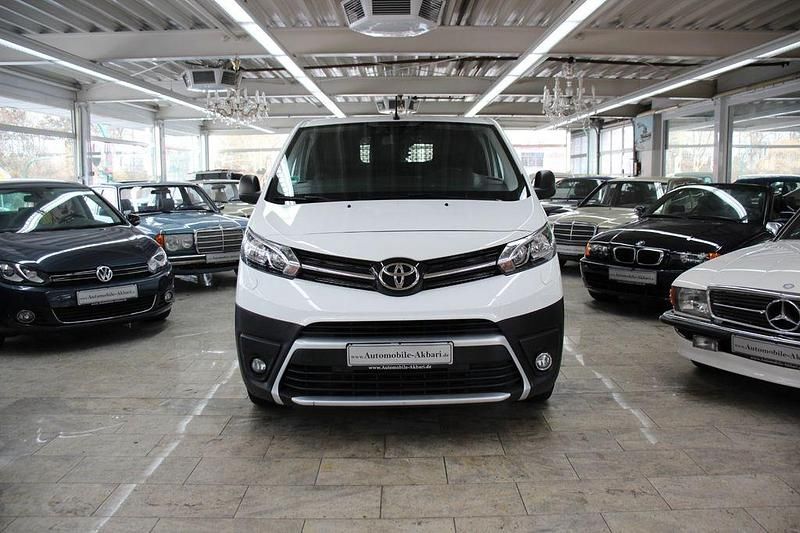 Gebraucht Toyota Proace 122 PS (89 kW) 2020 Weiß Van / Kleinbus