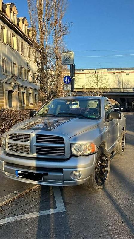 Silber Gebraucht 2005 Dodge Ram Abholung | 11.000 € - Bild 1/4