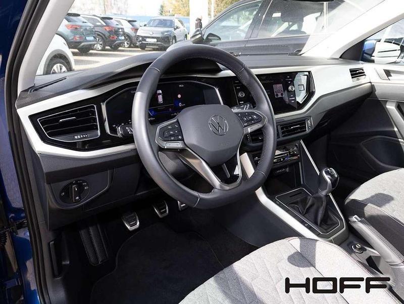 Gebraucht VW Polo Move 95 PS (69 kW) 2024 Reef blue metallic Kleinwagen