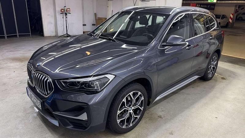 Gebraucht BMW X1 Advantage 125 PS (91 kW) 2020 Grau SUV