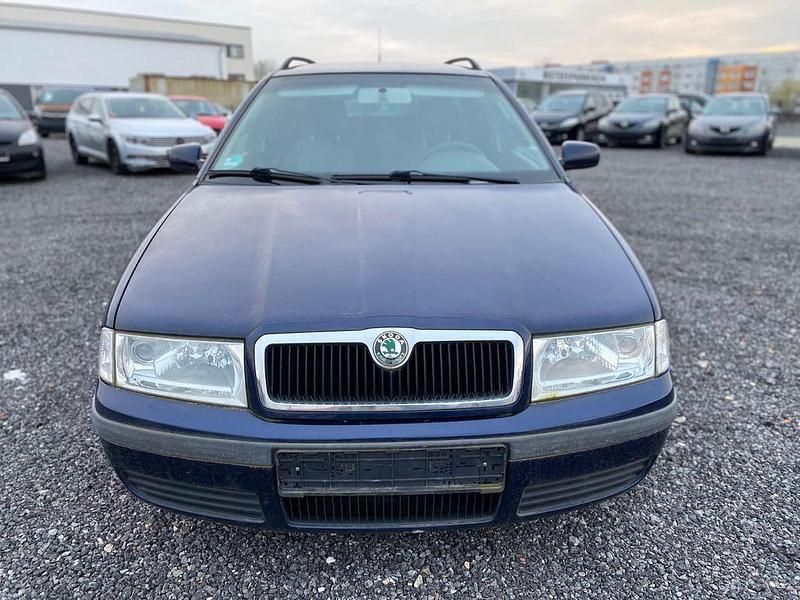 Gebraucht Skoda Octavia Ambiente 116 PS (85 kW) 2001 Blau Kombi