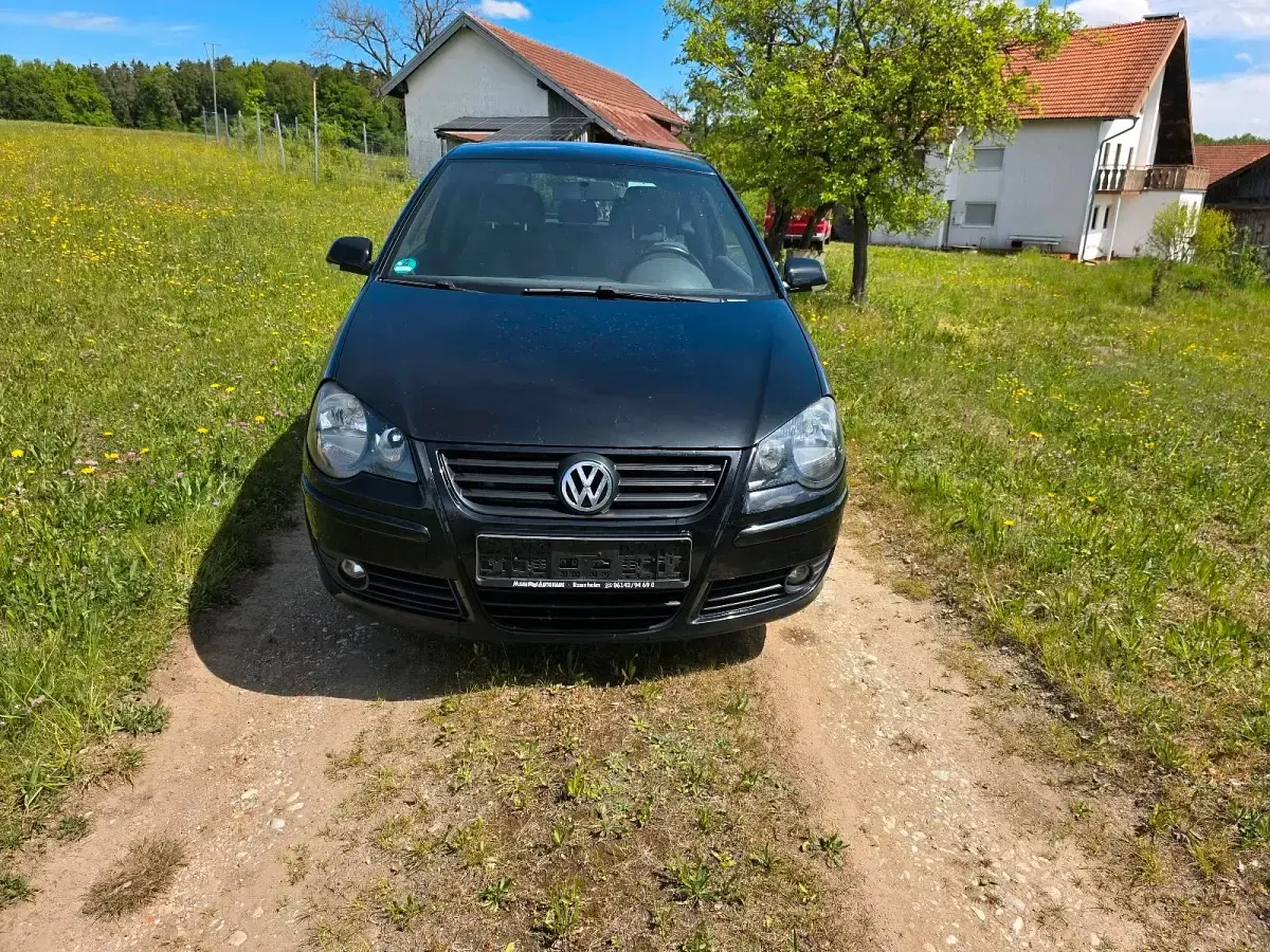 Gebraucht VW Polo 75 PS (55 kW) 2009 Schwarz Kleinwagen