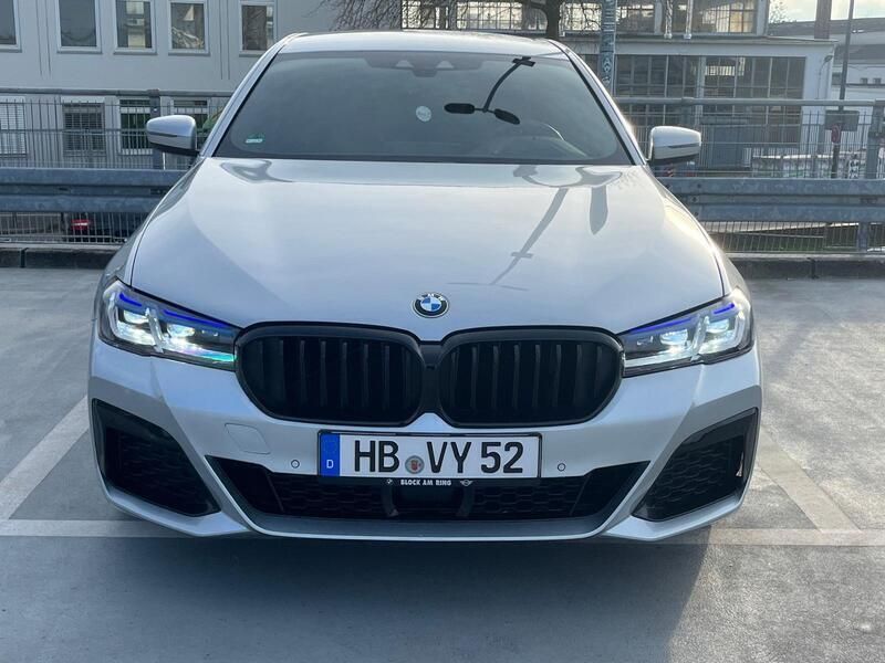 Grau Gebraucht 2017 BMW 540 Limousine | 21.500 € (Superpreis) - Bild 1/4