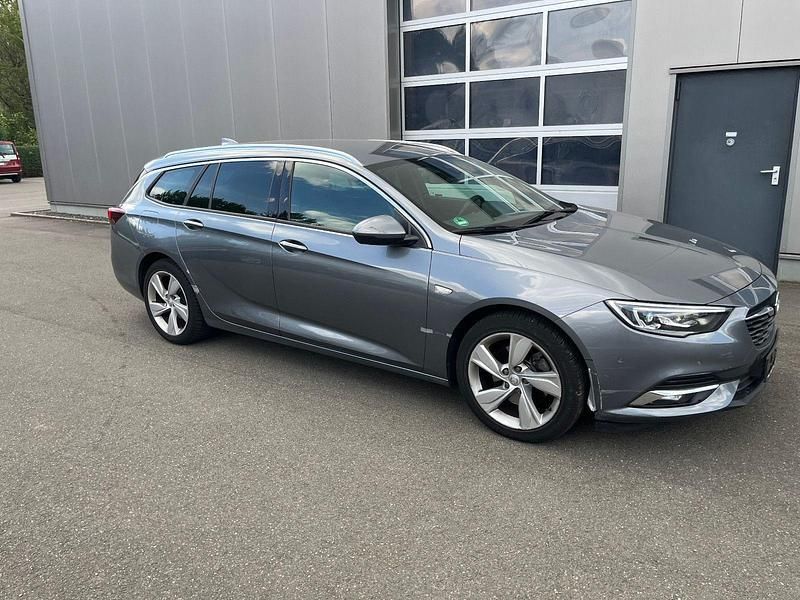 Gebraucht Opel Insignia Dynamic 165 PS (121 kW) 2017 Grau Kombi