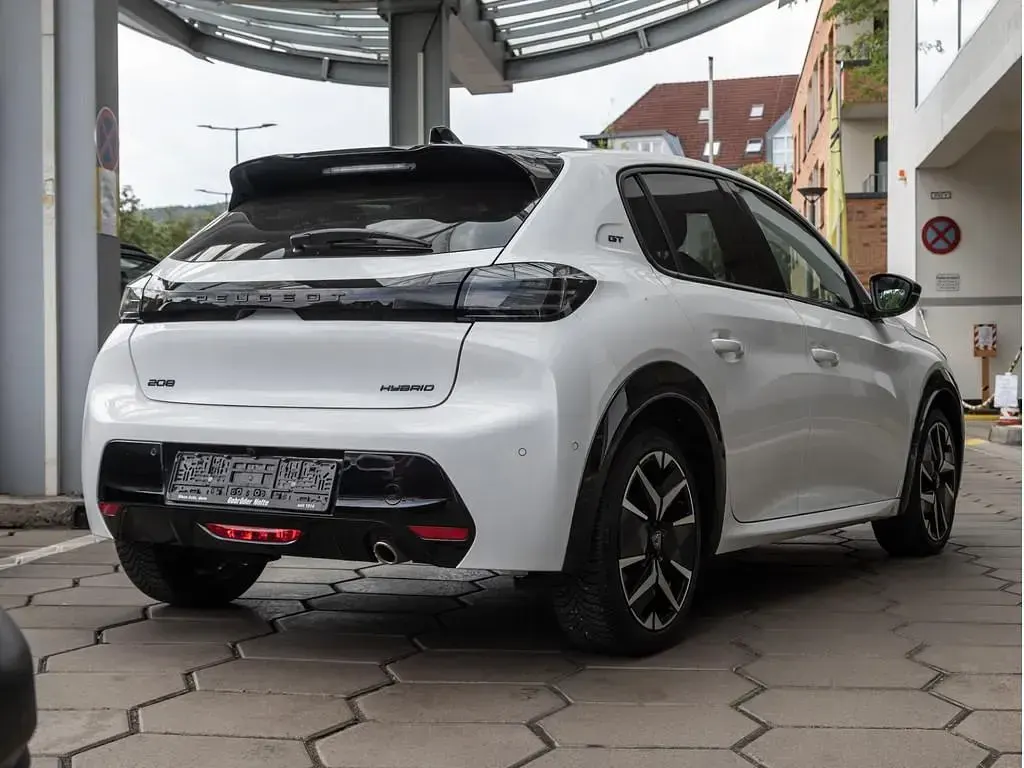 Gebraucht Peugeot 208 GT 101 PS (74 kW) 2024 Weiß Kleinwagen