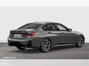 Gebraucht BMW 330 258 PS (189 kW) 2025 Grau (dravitgrau) Limousine