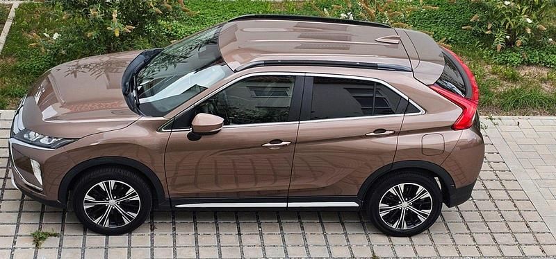Braun Gebraucht 2018 Mitsubishi Eclipse Cross SUV | 16.500 € (Guter Preis) - Bild 1/4