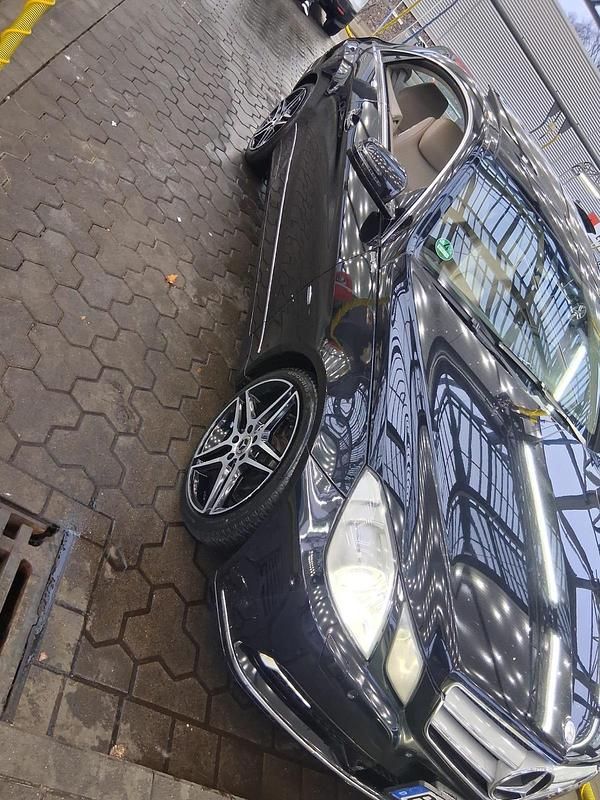Second-hand Mercedes E350 298 CP (219 kW) 2010 Negru Coupe