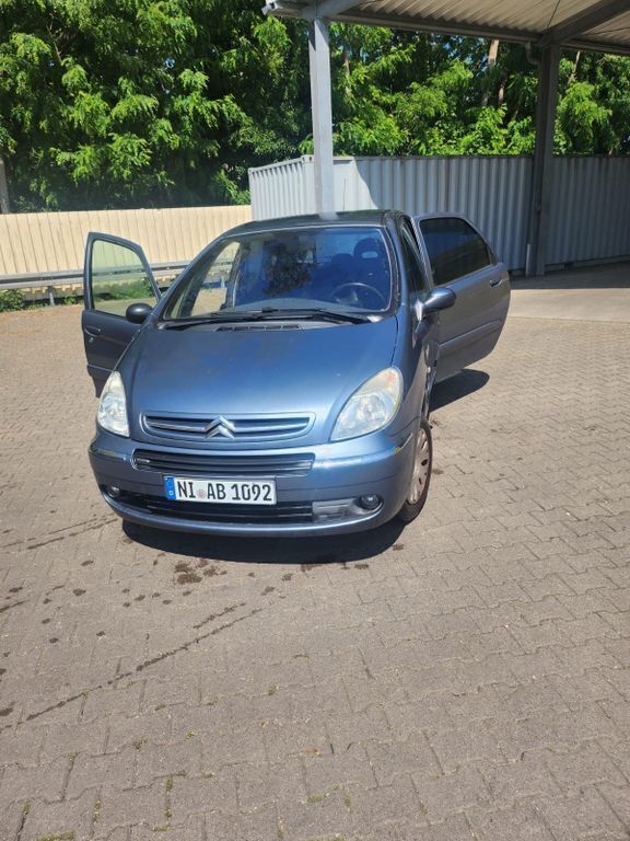 Silber Gebraucht 2006 Citroën Xsara Picasso Comfort Van / Kleinbus | 750 € (Guter Preis) - Bild 1/4
