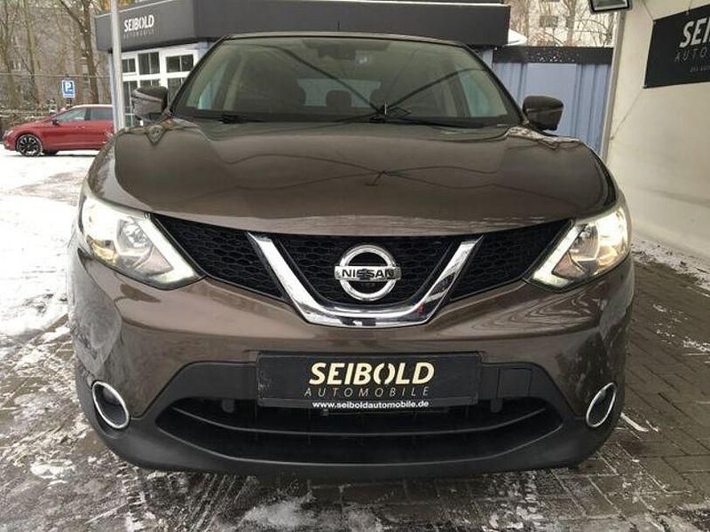 Gebraucht Nissan Qashqai N-Connecta 116 PS (85 kW) 2017 Braun SUV