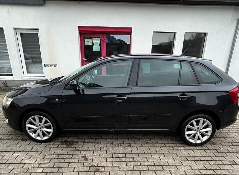 Gebraucht Skoda Rapid 105 PS (77 kW) 2013 Schwarz Kleinwagen
