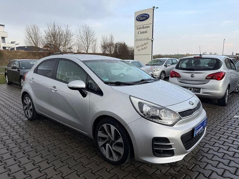 Gebraucht Kia Rio Spirit 84 PS (61 kW) 2016 Silber Kleinwagen