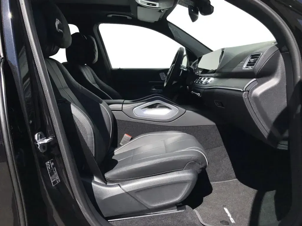 Gebraucht Mercedes GLS450 367 PS (269 kW) 2026 Metalliclack obsidianschwarz SUV