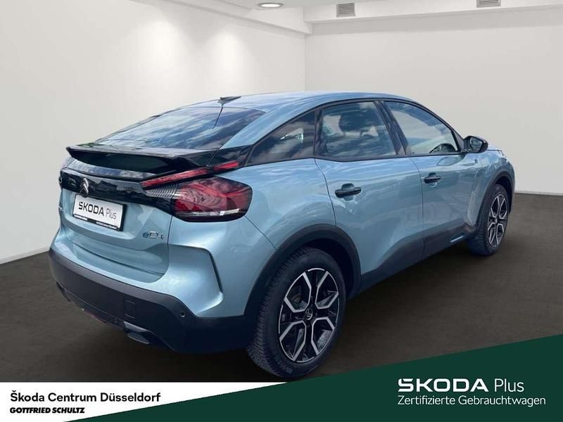 Gebraucht Citroën e-C4 Feel 100 kW (136 PS) 2023 Blau Limousine