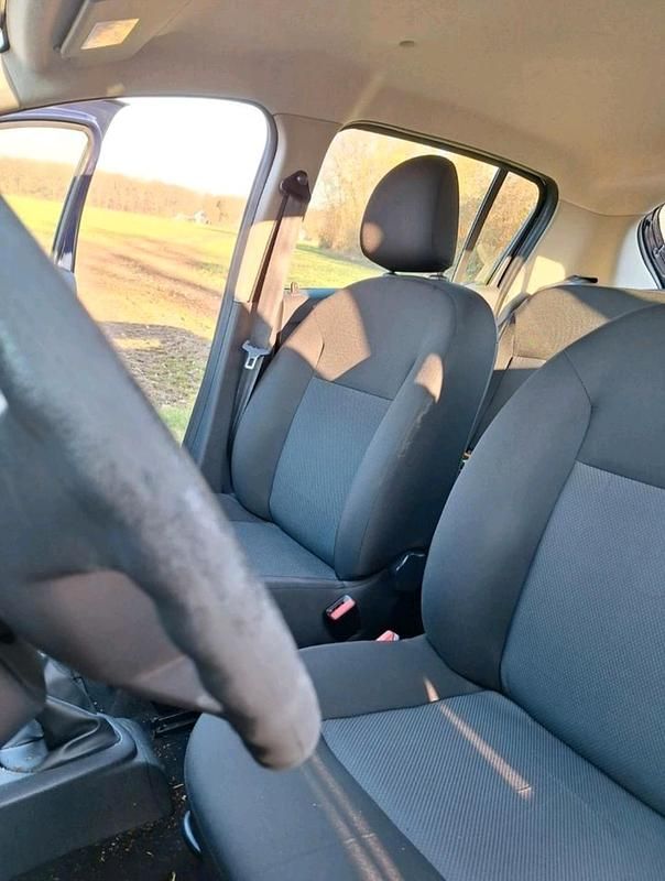 Gebraucht Dacia Sandero Essentiel 75 PS (55 kW) 2014 Blau Kleinwagen