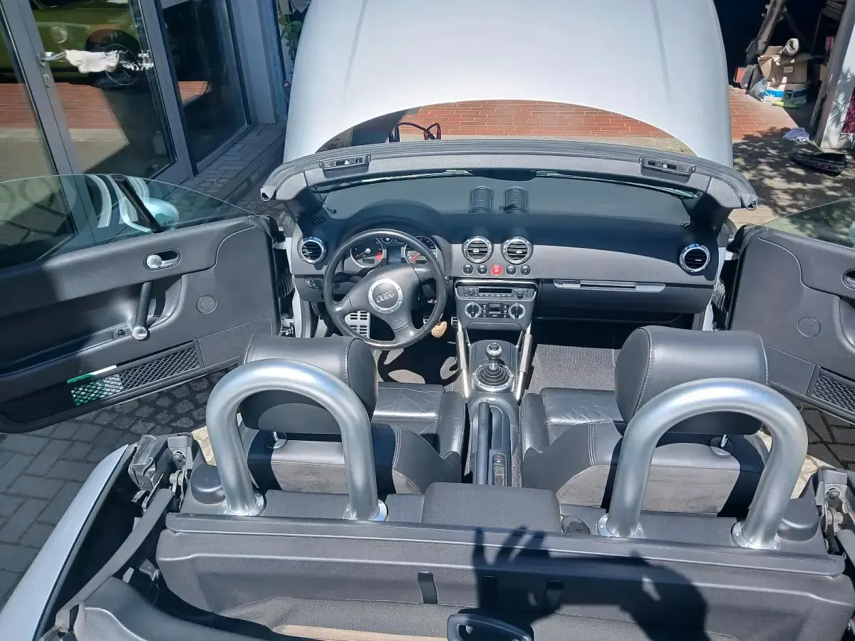 Gebraucht Audi TT Roadster 150 PS (110 kW) 2004 Silber Cabrio