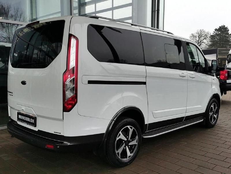 Gebraucht Ford Tourneo Active 131 PS (96 kW) 2021 Weiß Kombi
