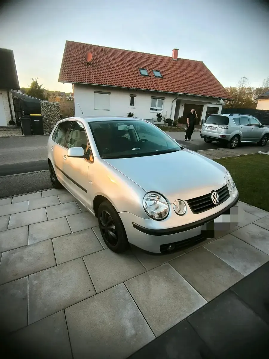 Gebraucht VW Polo 65 PS (47 kW) 2002 Silber Kleinwagen