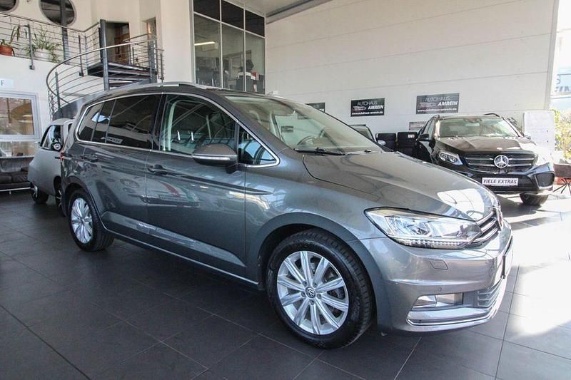 Gebraucht VW Touran Highline 179 PS (131 kW) 2016 Grau Van / Kleinbus