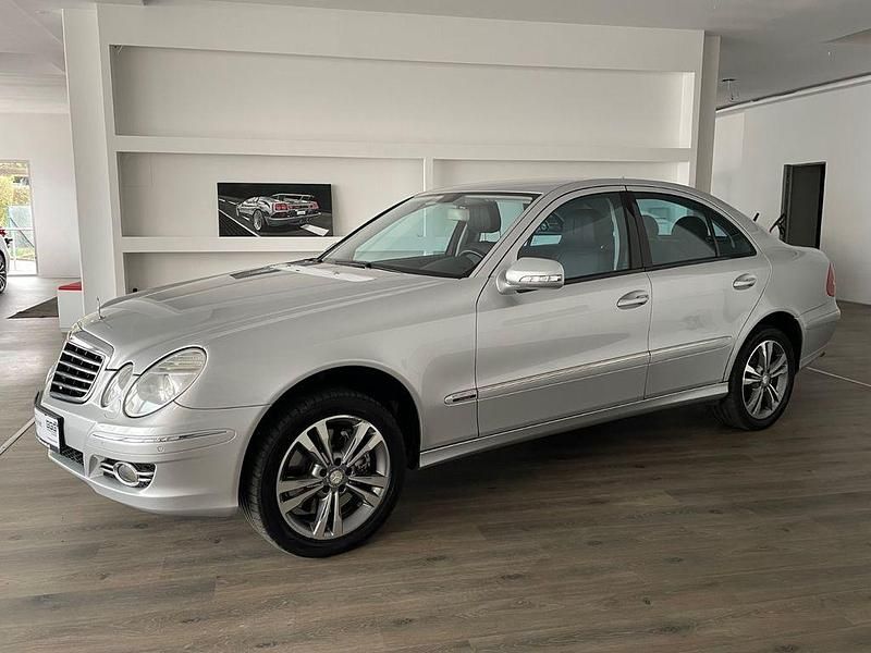 Gebraucht Mercedes E500 387 PS (284 kW) 2008 Silber Limousine