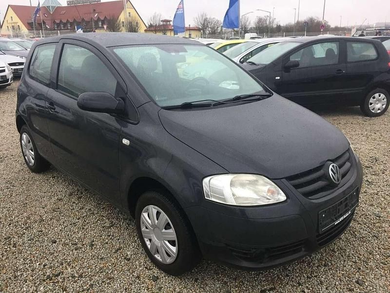 Grau Gebraucht 2008 VW Fox Kleinwagen | 3.200 € - Bild 1/4