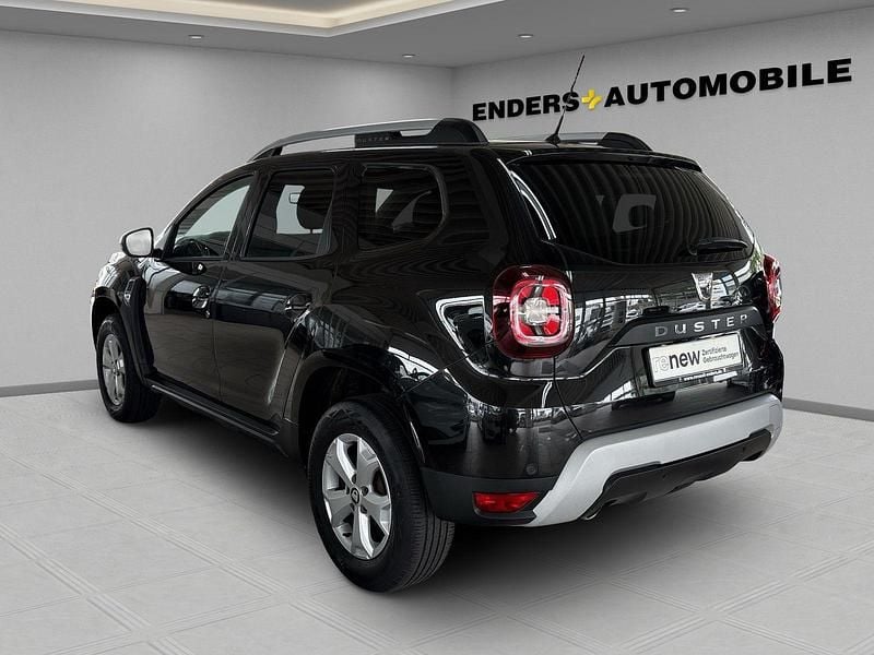 Schwarz Gebraucht 2021 Dacia Duster SUV | 14.480 € (Guter Preis) - Bild 1/4