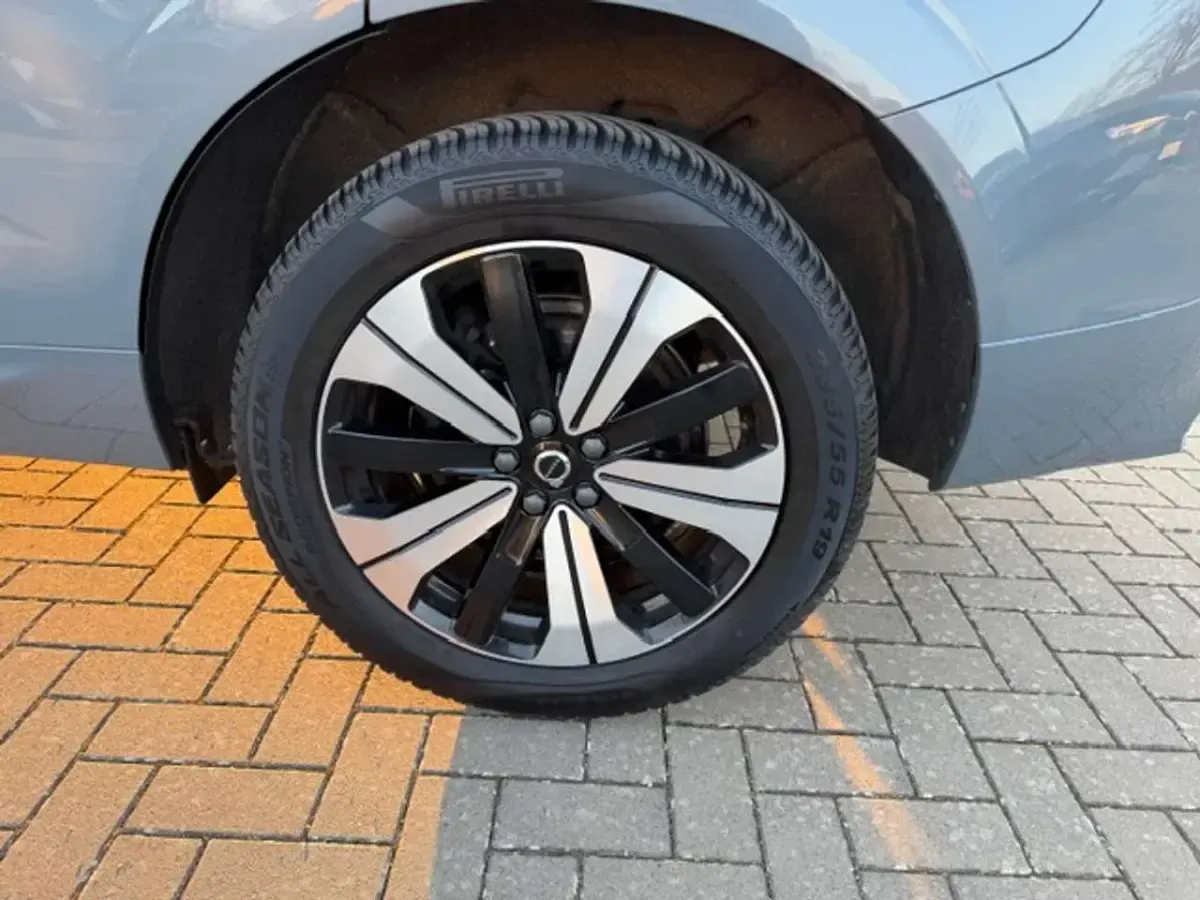 Gebraucht Volvo XC60 Plus 398 PS (292 kW) 2023 Thunder grey SUV