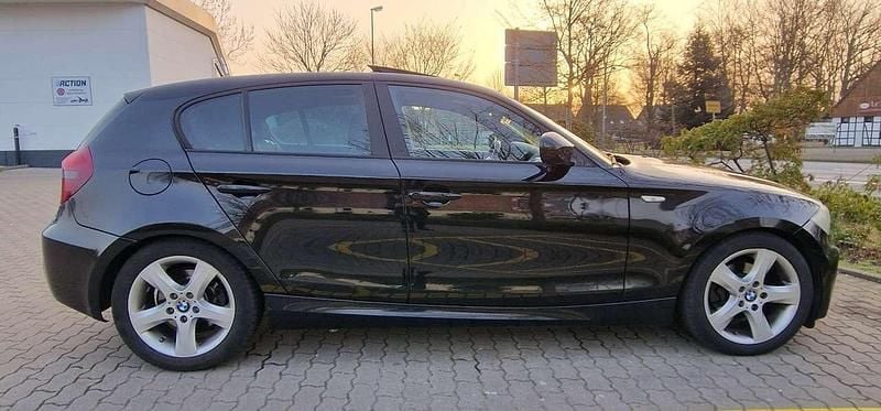 Gebraucht BMW 118 M Sport 143 PS (105 kW) 2011 Schwarz Kleinwagen