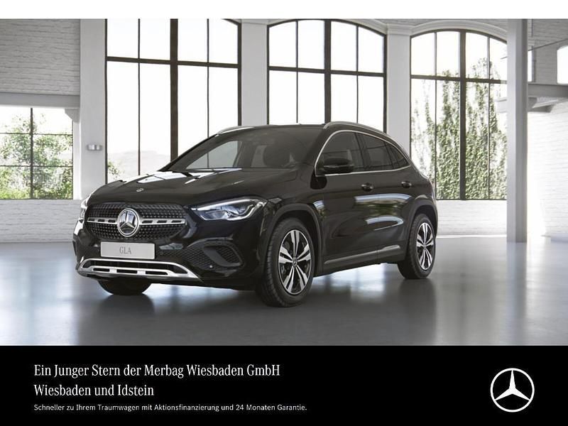 Nachtschwarz Gebraucht 2020 Mercedes GLA200 Progressive SUV | 30.890 € (Etwas zu teuer) - Bild 1/4