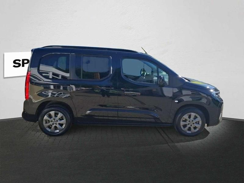 Gebraucht Opel Combo Life 131 PS (96 kW) 2024 Karbon schwarz Van / Kleinbus