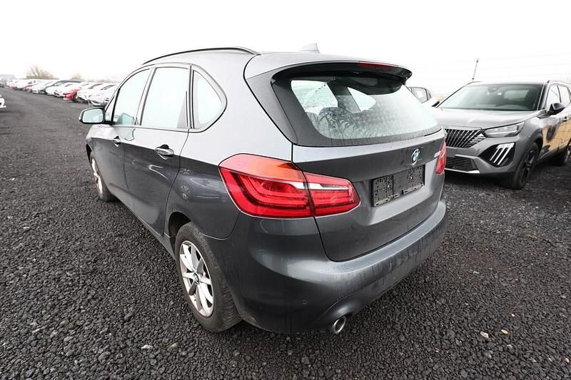 Gebraucht BMW 218 Active Tourer Advantage 140 PS (102 kW) 2019 Mineralgrau metallic Van / Kleinbus