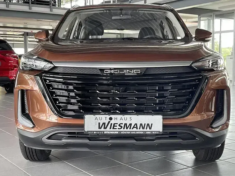 Gebraucht Baic X35 136 PS (100 kW) 2025 Braun SUV