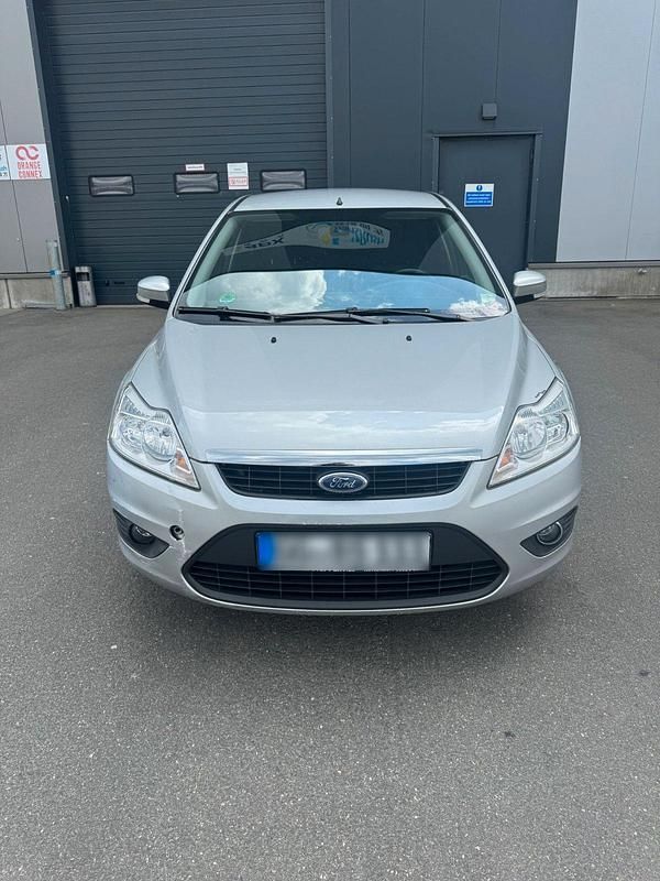 Second-hand Ford Focus 101 CP (74 kW) 2009 Argintiu Hatchback