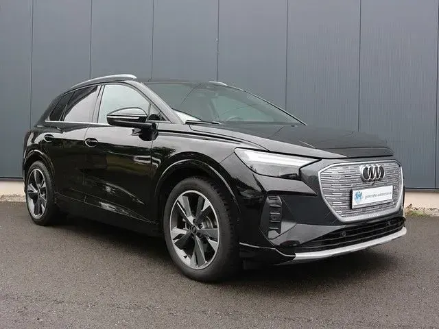 Gebraucht Audi Q4 e-tron Performance 125 kW (170 PS) 2023 Schwarz SUV